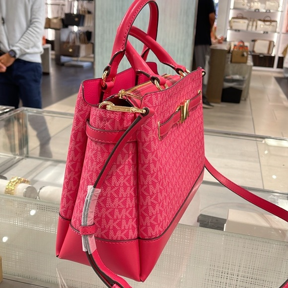 MICHAEL KORS
Reed Large Graphic Logo Belted Satchel
Electric Pink
NWT - Picture 11 of 16